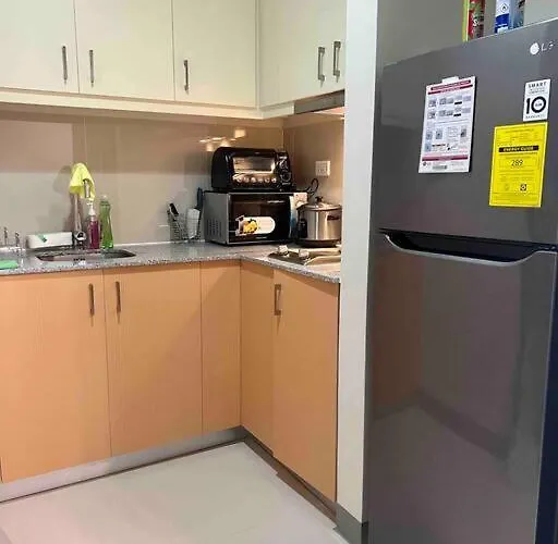 At The Heart Of Bgc Located At Uptown Parksuites Apartment Manila