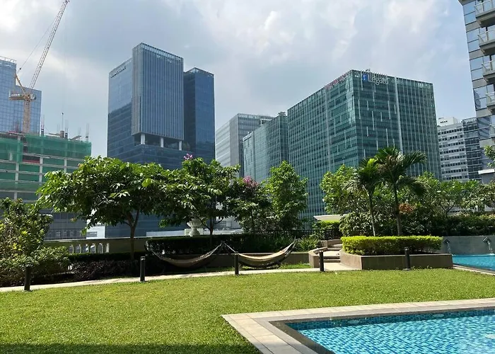 At The Heart Of Bgc Located At Uptown Parksuites Apartment Manila