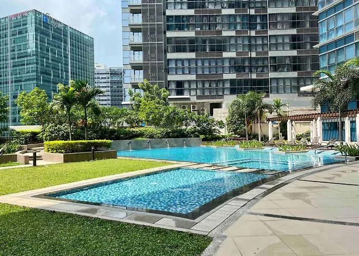 At The Heart Of Bgc Located At Uptown Parksuites Apartment *